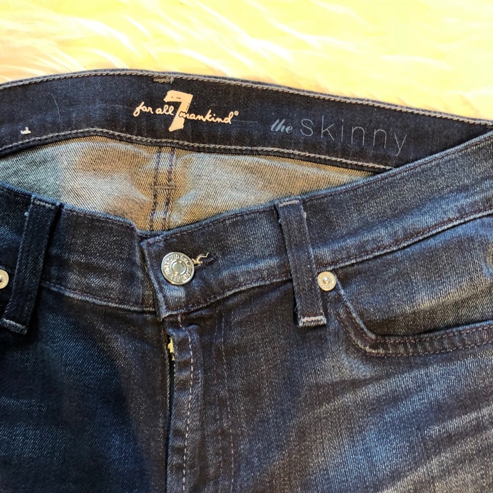 5[7ForAllMankind] The Skinny in dark wash denim - Picture 4 of 5